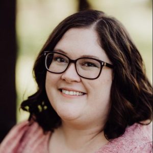 Samantha Young headshot